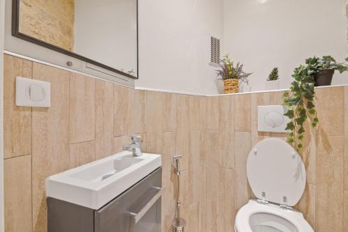 Splendid Apartment Quartier Palais Royal Free Netflix - image 8