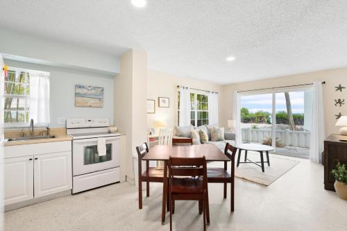 Snyders Rest A in Holmes Beach, USA