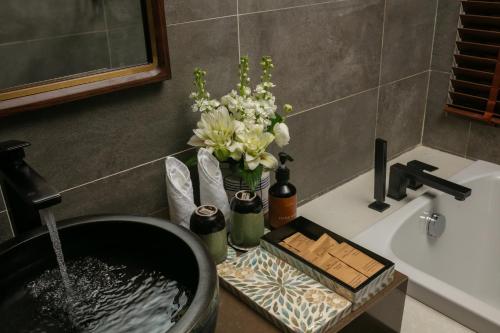 Suite, junior, balcony