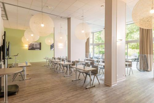 Best Western Plus Hotel Du Parc Chantilly - image 8