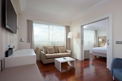 NH Pamplona Iruna Park Room Type - Junior Suite