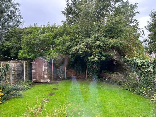 6Guests-Parking-PetsOK-FamilyFriendly-Garden, Manchester (fotografie 5)