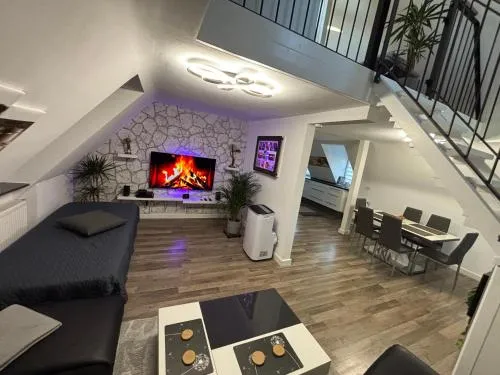 Moderne deluxe 3-Zi Eigentums- Maisonette-Wohnung IBM Bertrandt Mercedes in Ehningen, Deutschland