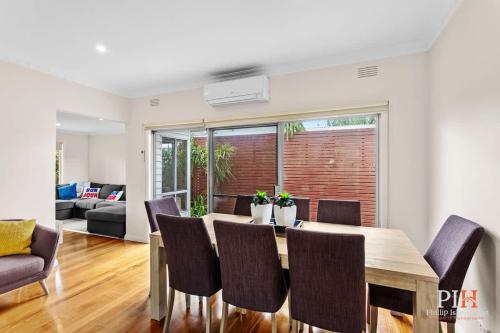 Apartment image 8