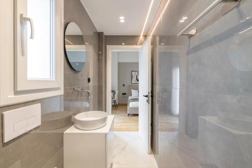 Adorable 2BR Apartment in Neos Kosmos by UPSTREET - image 6