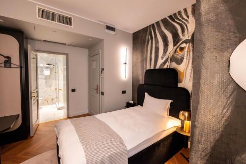 Single Room image 1