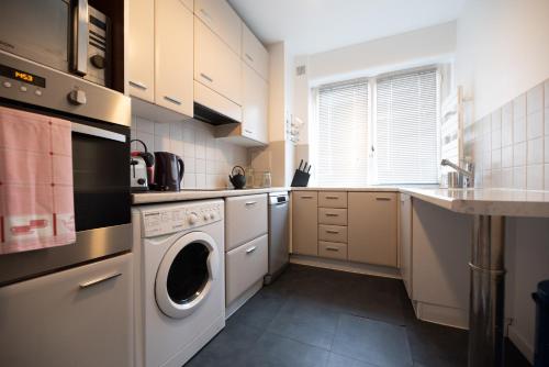 CIA - Pereire, Spacious Flat with Balcony, Paris (photo 4)