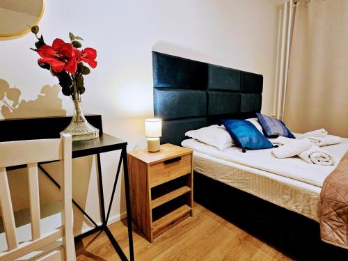 TERRACE-VIEW PRAGUE APARTMENTS for Business & Leisure, FREE PARKING & Gym, Near Metro & Aqua Sport Centre, Praha (fotografie 4)