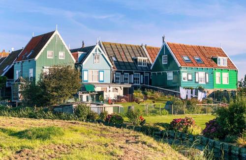 ที่เที่ยวใกล้ที่พัก, Winter at Surla Houseboat "De Albatros" in Monnickendam in มอนนิกเคนแดม