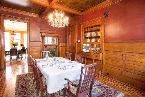 Instalaciones, Market Street Inn in Wooster