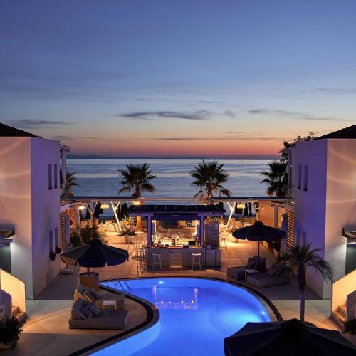 . Icon Suites by the sea