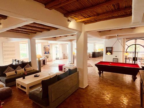 Szórakozási lehetőségek, Palais Al Moun in Ida Ougourd