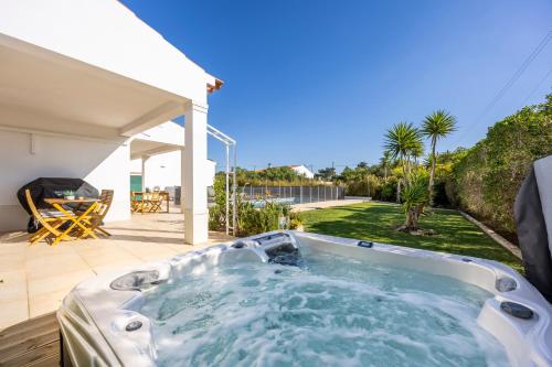 Casa Onda - Fabulous Ocean View Villa in Aljezur