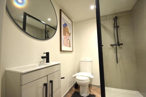 CITYeSCAPE - 2BR Top Floor Penthouse NQ, Manchester (zdjęcie 9)