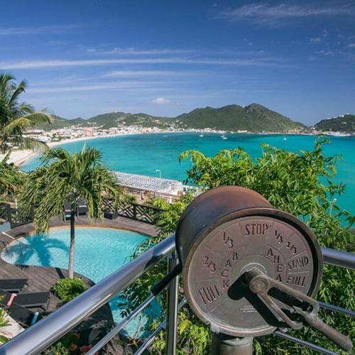 Villa en Sea in Little Bay