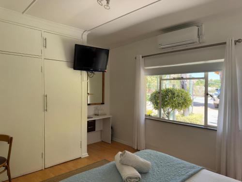 1 double bed