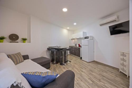 Apartamentos Benidorm Chorrol - image 6