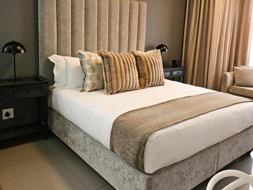 CAG The Tyrwhitt Room Type - Two-Bedroom  Two Bathroom Executive Apartment