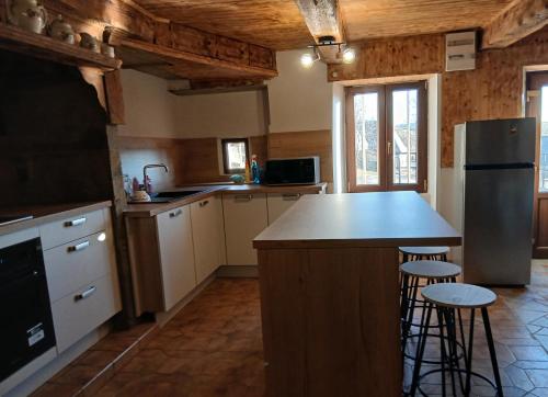 Konyha, Gîte chez jeantou (Gite chez jeantou) in La Godivelle