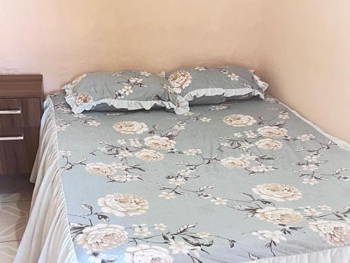 2 bedrooms, 4 beds