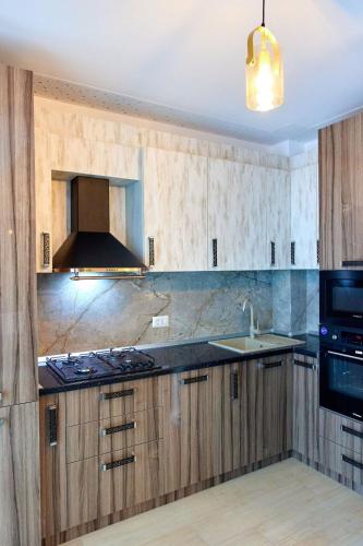 Panoramic Lake View Apartment