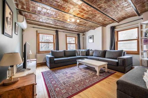 Terrace Home with Tower View, Istanbul