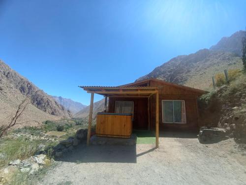 . Hermosa cabaña con tinaja para 4 personas - Cochiguaz -Valle de Elqui