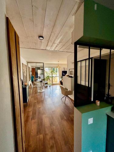 Appart Standing, Jardin, Terrasse, Parking in Saint-Eloi