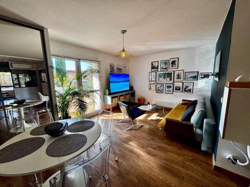 Appart Standing, Jardin, Terrasse, Parking in Saint-Eloi