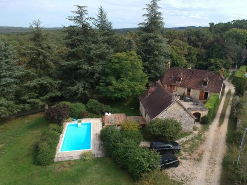 Le corps de Ferme et la Grange à Chassagne gîte à louer Cheyrat