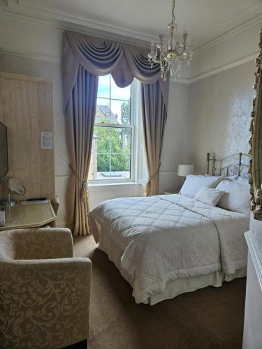 Highfield Guest House - image 7