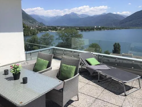 Attico Luciana by Fewotessin in Minusio, Schweiz