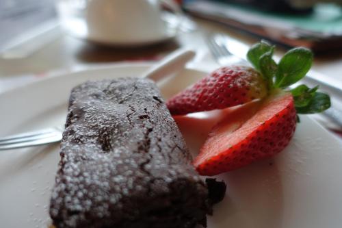 641885154 One Holyrood Hotel & Cafe
