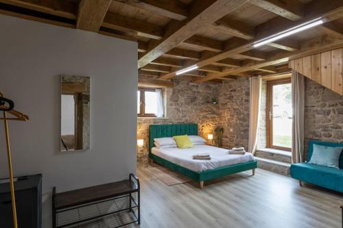 Casa Vacacional Retiro Rural en el Camino The Land of Eve in Friol