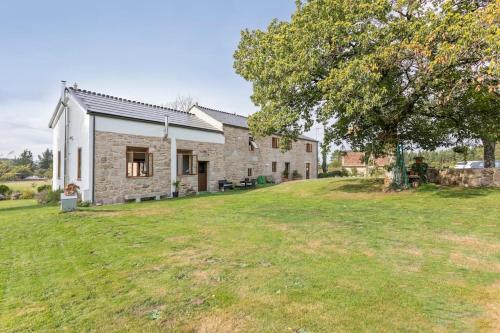 Casa Vacacional Retiro Rural en el Camino The Land of Eve in Friol