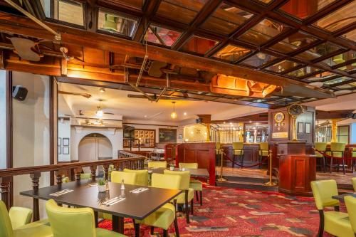 Sachas Hotel Manchester - image 10