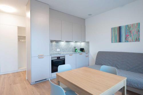 Hitrental Letzigrund Apartments Room Type - One Bedroom Apartment with balcony M