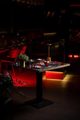 CONTI HOTEL VILNIUS, Conference Centre, Restaurant & Bar