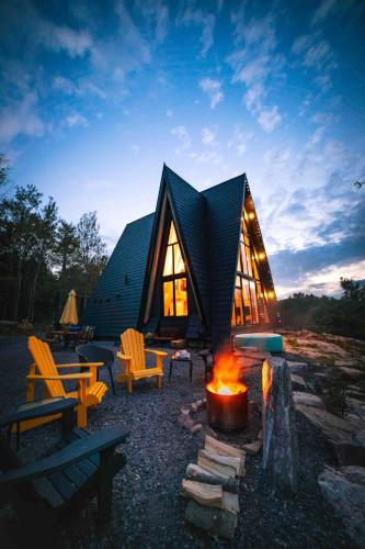 AAT - Timber A-Frame Cabin on French River