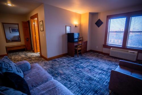 Nuk's Executive Suites