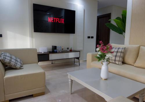 C104- Luxurious Penthouse with Incredible Sea View, Casablanca (foto 3)