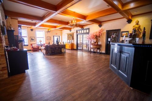 Nuk's Executive Suites