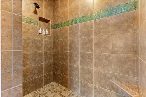 Mt Gardner Inn - image 11