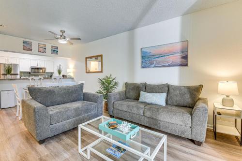 Swim, Golf and Dine Miramar Beach Condo with Pool!