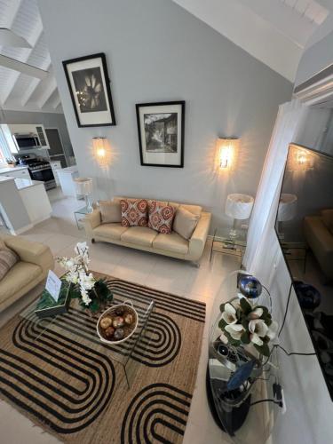 Isle Be Back Villa in Plantation Village