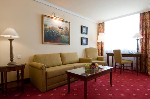 Hotel City House - image 9
