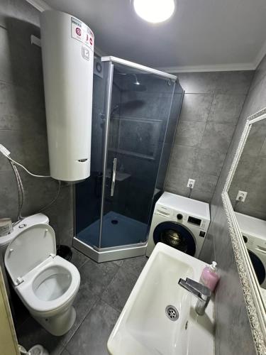 3ком люкс в центре города in Karagandy