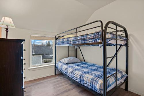 Maple Leaf Manor Furnished Apartments - image 19