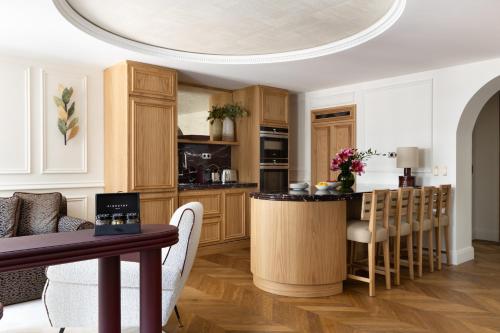 HIGHSTAY - Luxury Serviced Apartments - Victoires, Paříž