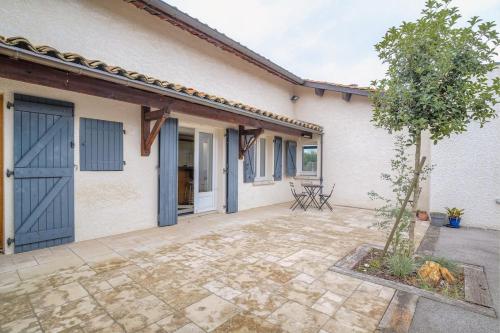 La Fontaine, Maison avec Piscine à 8 mn de Belleville (La Fontaine, Maison avec Piscine a 8 mn de Belleville) in Taponas